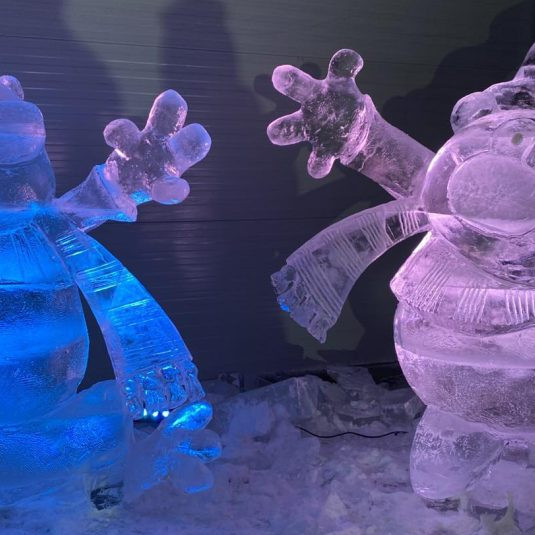 Ledové sochy v Depo Moto Art