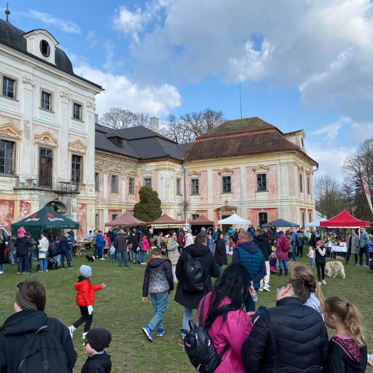 Řemeslný trh v Dolní Lukavici