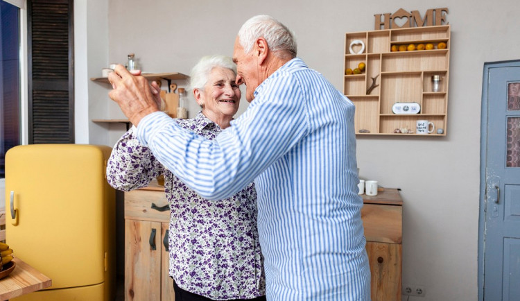 Posuny výplatních termínů důchodů v roce 2026