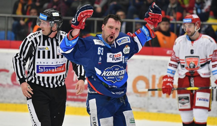 VIDEO/GÓLY: Kometa nadělila ve druhém čtvrtfinále Hradci 'bůra'. Série se přesouvá do Brna