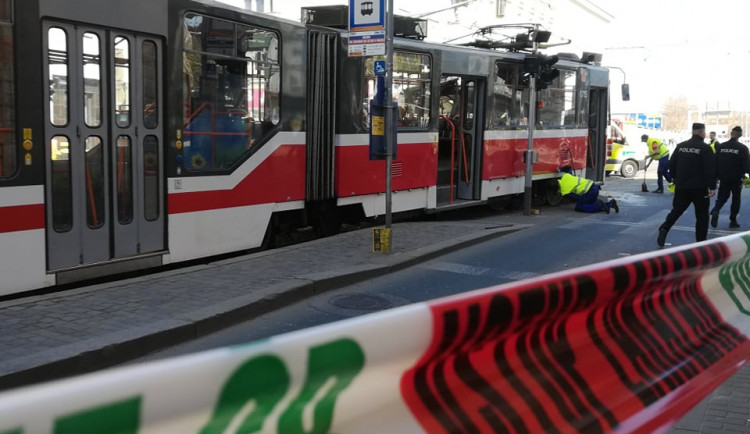 Všichni zranění cestující ze včerejší nehody mají podle odborníka nárok na vysoká odškodnění