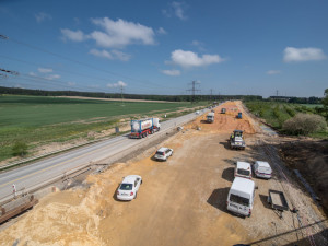 Ředitelství zahájilo na okraji Plzně stavbu důležité silnice na Most