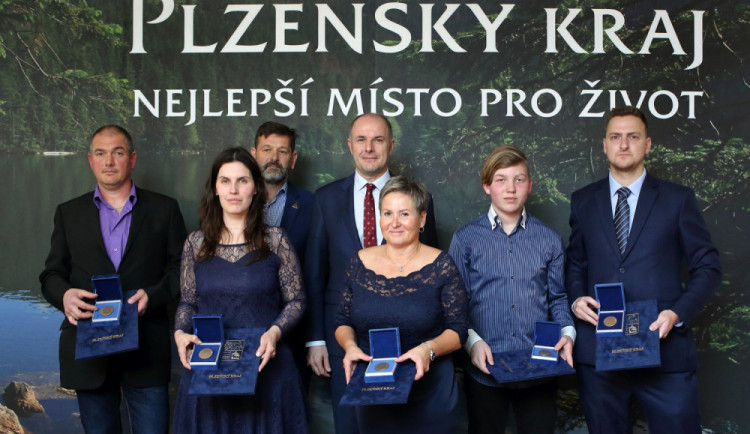 Cena hejtmana za záchranu života.