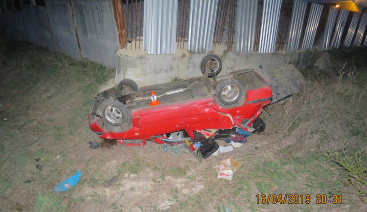 Felicie po srážce s vlakem.