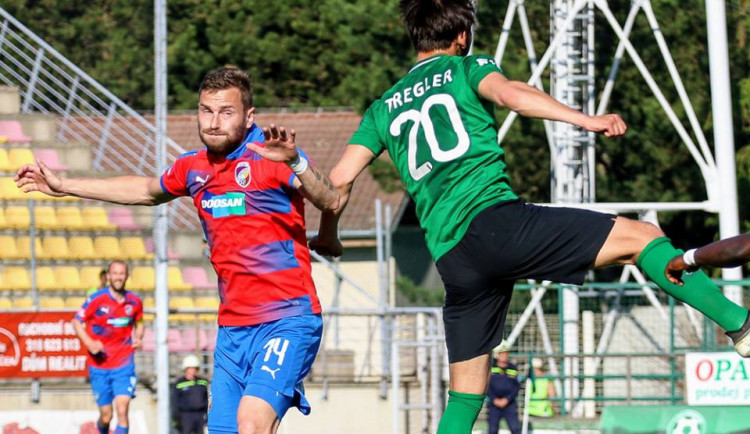 Viktorka získala v Příbrami jen bod, Slavii ale přesto opět stáhla