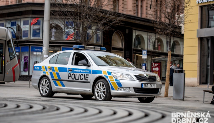 Z pražského vězení uprchli dva vězni. Když dorazili k Brnu, ze strachu se raději sami nahlásili