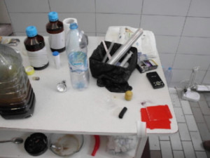 FOTO: Policie a celníci odhalili na Klatovsku drogový gang