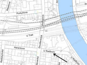 Osm sociálních bytů chce město ve svém nevyužívaném domě U Radbuzy