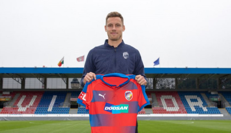 Lukáš Kalvach odchází ze Sigmy. V Plzni podepsal tříletou smlouvu.