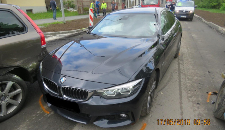 Ukradené BMW po nehdoě. 