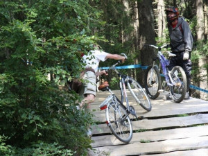 Bikepark Špičák zahajuje letní sezonu, investoval dva miliony korun