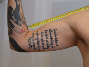 Policie pátrá po totožnosti zloděje ze Smíchova. Tvrdí o sobě, že je Jan Hus.