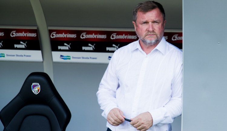 Trenér Pavel Vrba.