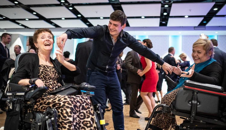 Paracentrum Fenix zítra roztočí Zelňák. Na Mezinárodní den poranění míchy chystá zábavnou osvětovou akci