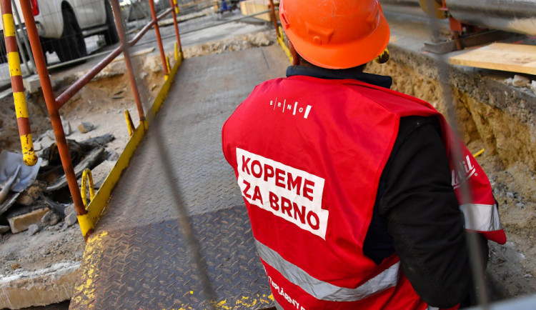 Rekonstrukce čeká také ulice v centru. Opletalovu rozkopou dělníci v říjnu, Solniční a Česká budou následovat