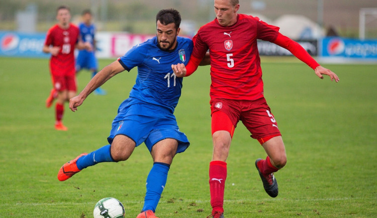 FOTO: Česká dvacítka v Přešticích trápila favorizované Italy. O dobrý výsledek přišla až v závěru