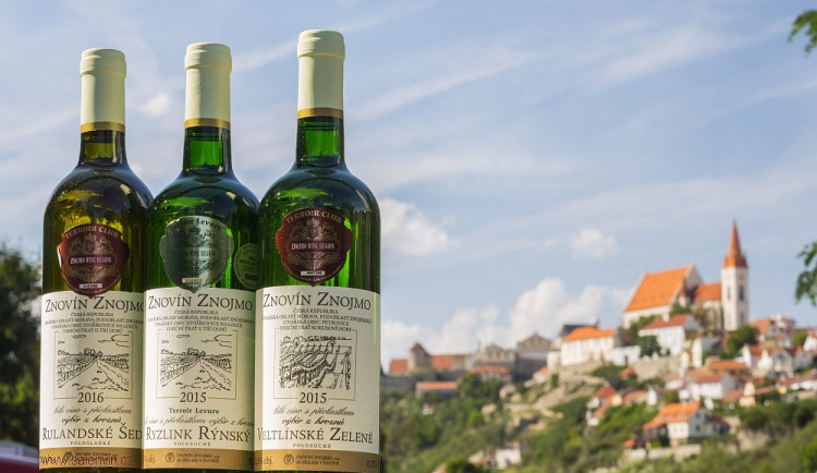Znojemské víno dobylo Asii. Triumfovalo v nejprestižnější vinařské soutěži kontinentu