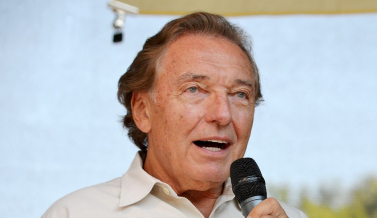 Karel Gott.