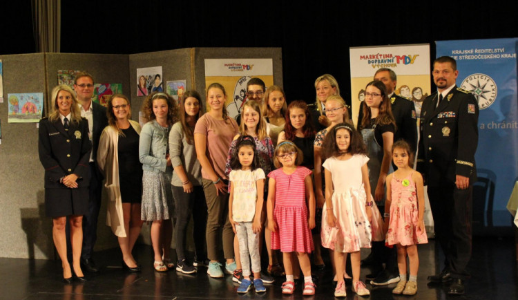 „Zpomal, prosím!“, řeknou děti svými obrázky a příběhy