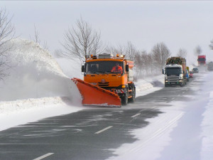 Silničáři v Plzeňském kraji zahájili nonstop provoz zimní údržby