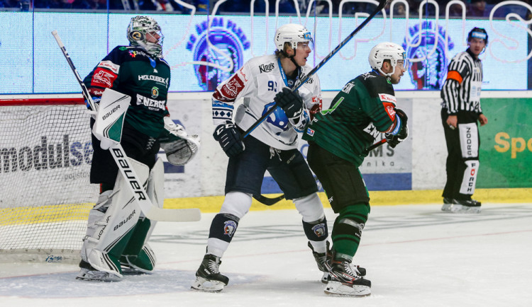 Plzeň díky Robovým dvěma gólům zdolala v derby Karlovy Vary.