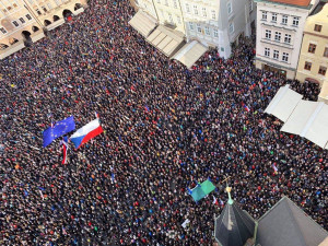V Plzni začala série diskusí Štafeta pro demokracii o stavu ČR