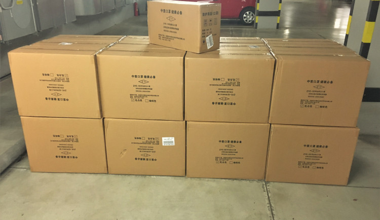 Zásilka z Číny dorazila do Plzeňského kraje