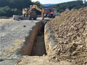 Konec septiků a studen, město Plzeň začalo v Koterově budovat kanalizaci i vodovod