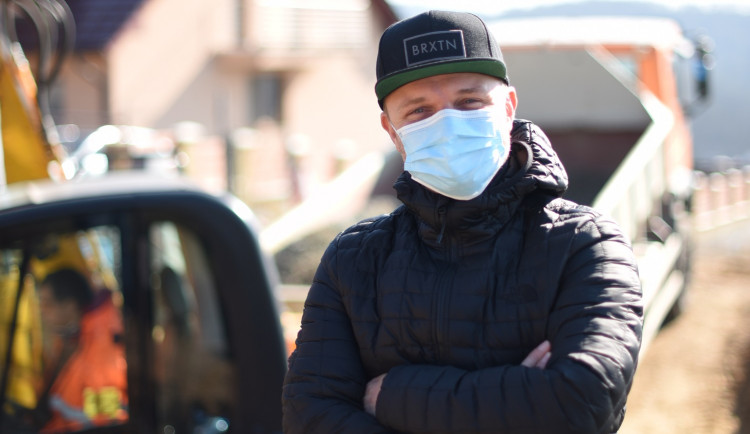 Spolehlivé firmy budou mít ve stavebnictví práci i nadále. My stavíme na důvěře, říká majitel stavební firmy FOLZA Marek Zapletal