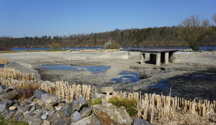 Koupací jezírko ve Škodalandu se chystá na novou sezónu