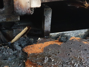 V kabině strojvedoucího lokomotivy vypukl požár, zasahovaly čtyři jednotky hasičů