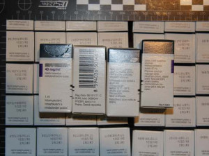 Cizinec chtěl v době nouzového stavu propašovat z Česka léky, jejichž vývoz je zakázán