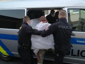 Místo do SRN putoval tento muž do karantény v ČR