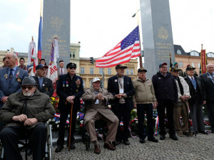 Američtí váleční veteráni poslali do Plzně dojemné vzkazy i slova plná naděje