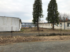 V areálu tohoto objektu na Borských polích vzniká centrum pro bezdomovce