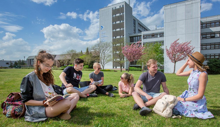 Letní školy na ZČU překazila letos koronavirová epidemie