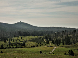 Cesta z Březníku na Luzný přes Modrý sloup zůstává i nadále uzavřená