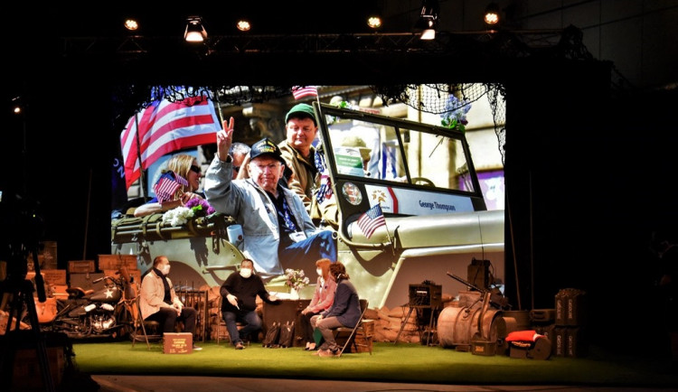 Takto vypadá studio Slavnosti Svobody 2020, ze kterého se bude v neděli vysílat živý přenos