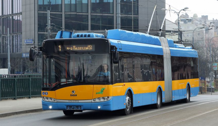 Do Bulharska půjde 30 trolejbusů Škoda Eletric