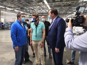 O státní zakázky se chce ucházet plzeňská firma vyrábějící unikátní nanomasky