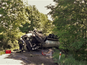 O havárii vozidla s cisternou na Domažlicku jsme informovali už včera