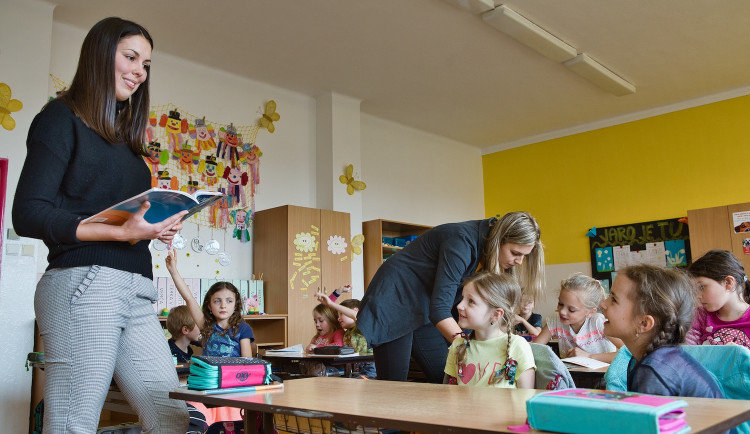 Školám chybí kvalitní učitelé, pomoci by mohl nový projekt Pedagogické fakulty