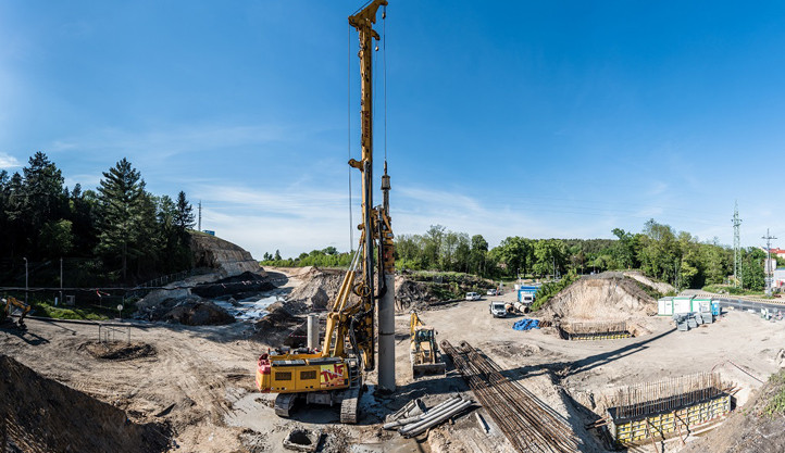 Staveniště části východního okruhu u Boleváku