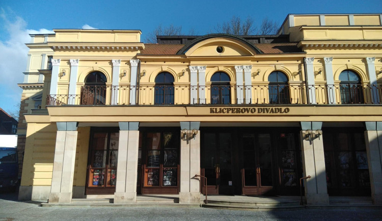 Letošní Divadlo evropských regionů a Open Air program budeme moci sledovat z auta