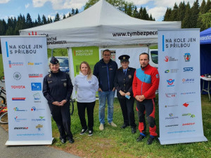 Projektu Na kole jen s přilbou je deset let. S cyklisty bude slavit napříč celou republikou