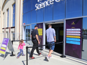 první návštěvníci