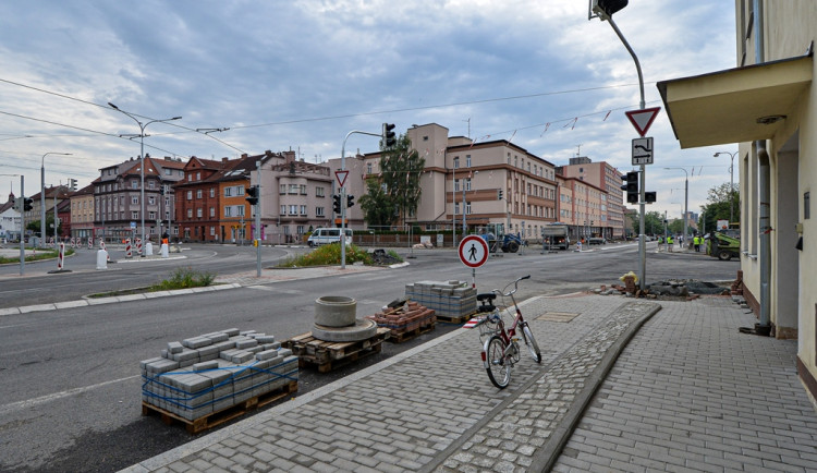 Původní křižovatka se změnila k nepoznání