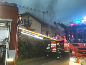 požár rodinného domu v Plzni na Bílé Hoře