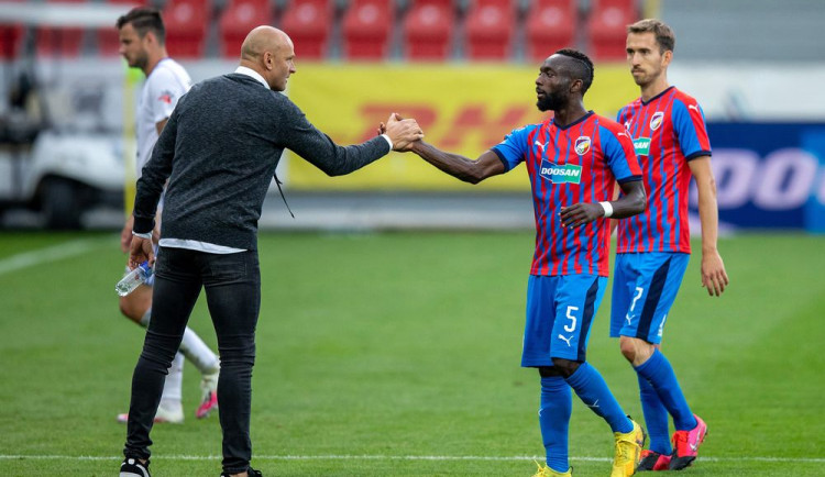 Hráči musí důvěřovat svým silným stránkám, říká trenér Adrian Guľa před Slávií