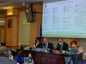 Takto hlasovali zastupitelé o odvolání Josefa Bernarda